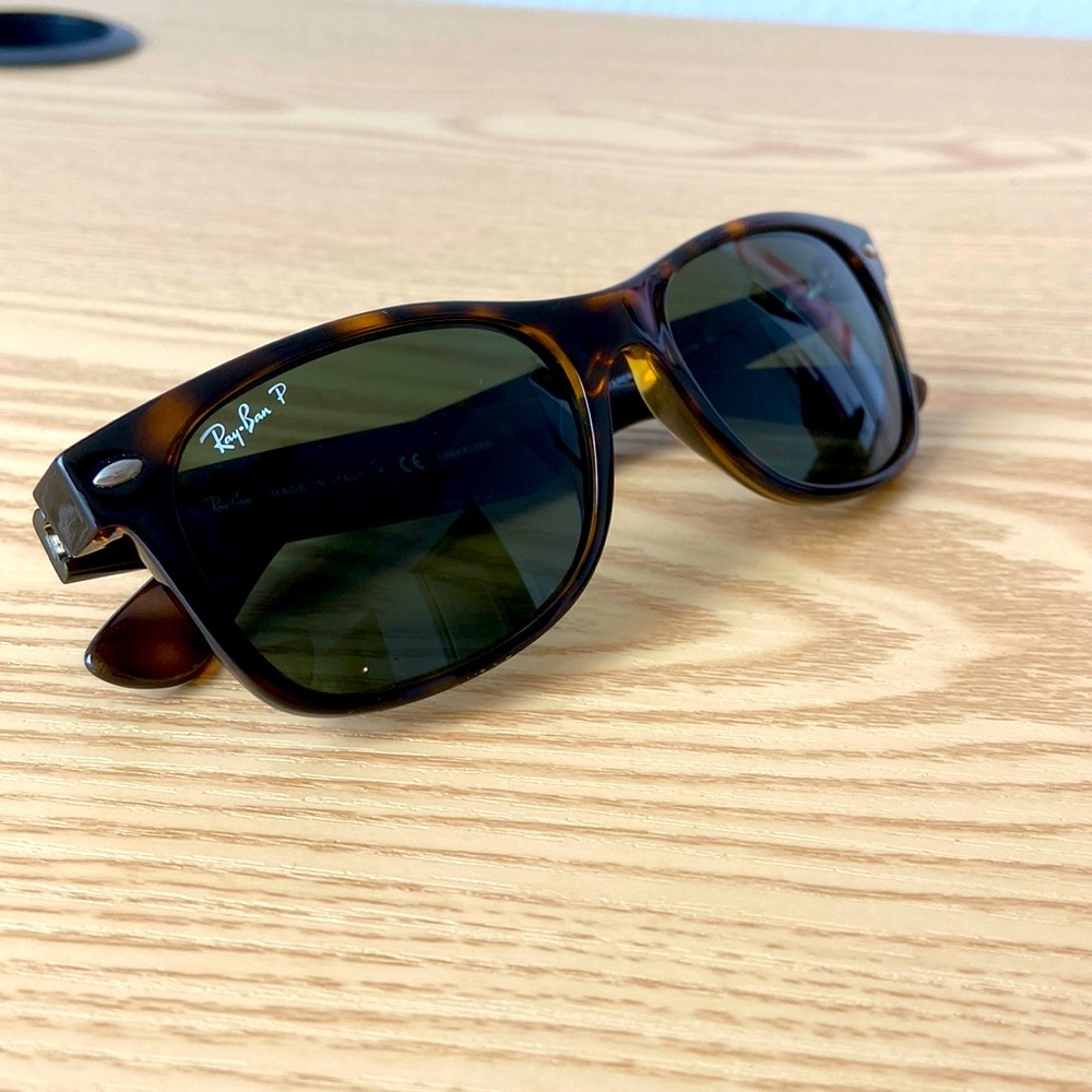 Ray-Ban Classic Wayfarer Polarized in Tortise